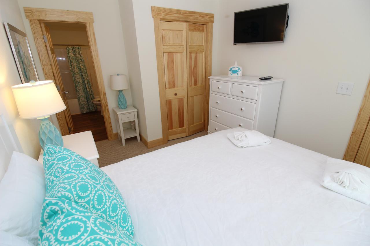 Aparthotel Whalebone Ocean By Kees Vacations